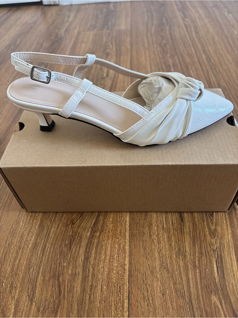 Slingback Knotted Pointed-Toe Kitten Heels in Cream